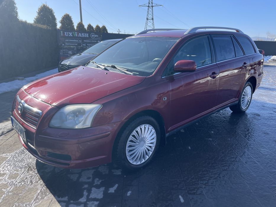 Продаж авто Toyota Avensis