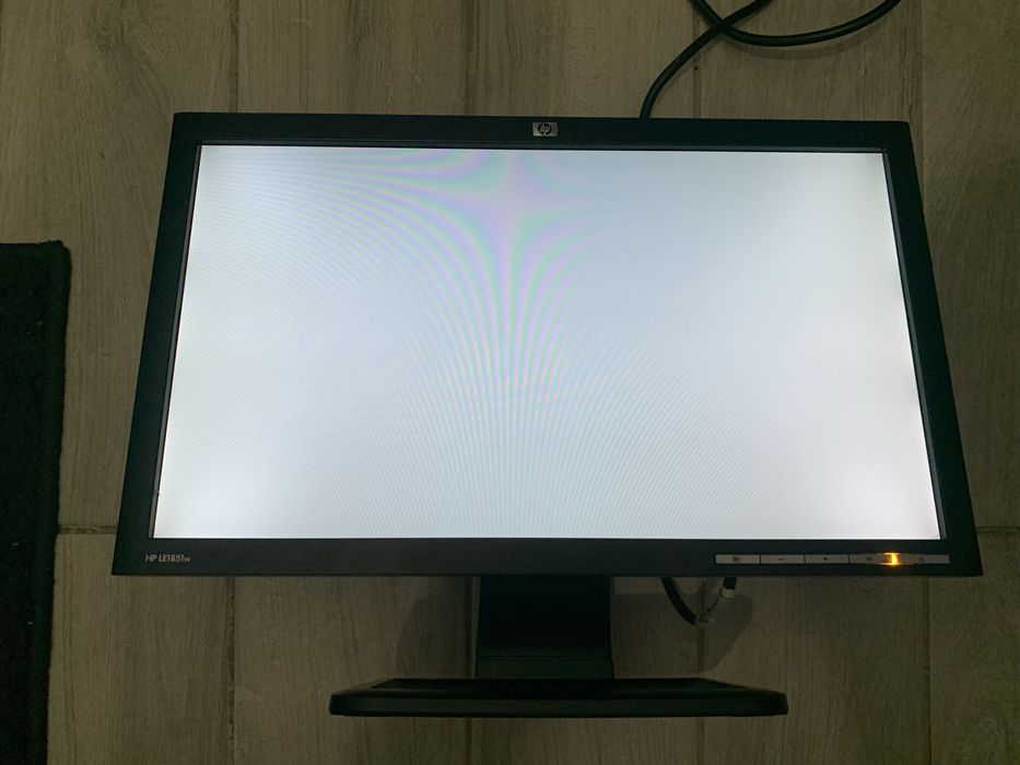 Monitor hp LE1851w