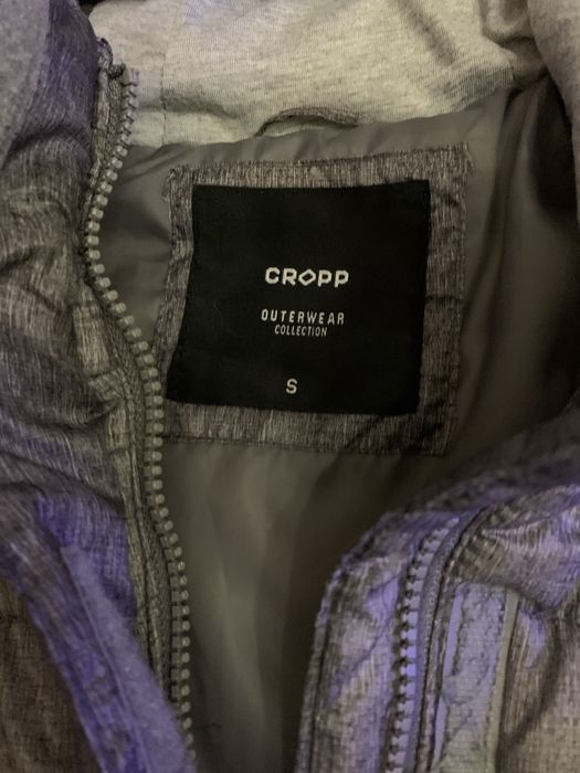 Bezrękawnik z kapturem Cropp