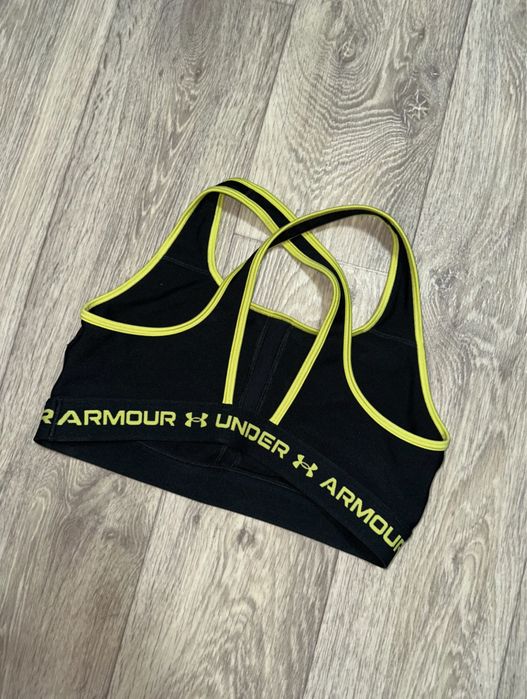 Under armour топ женский