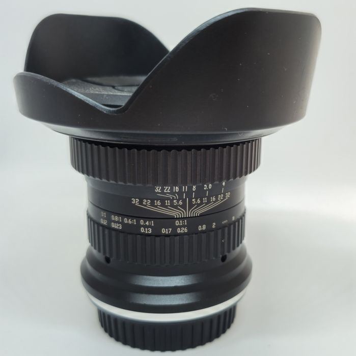 Opteka 15mm f/4-32 1:1 Macro (Canon EF)