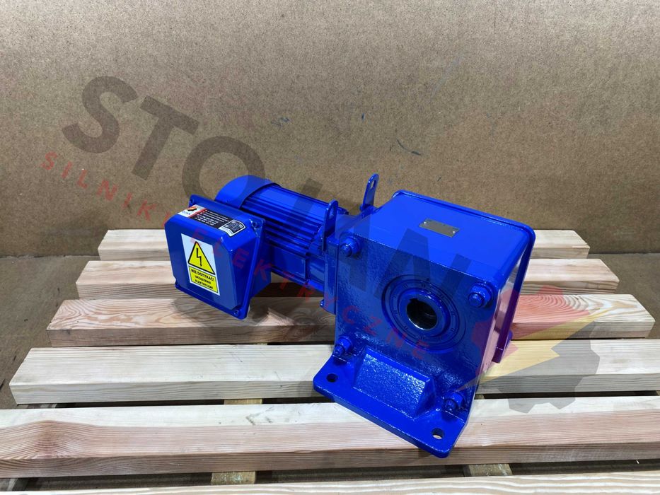 motoreduktor / przekładnia 0,4kW 18obr. 3fazowy