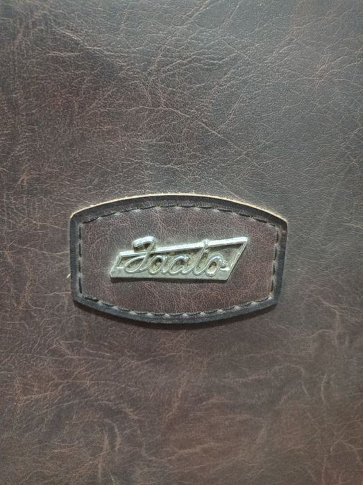 Mala antiga de viagem