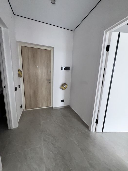 Продаж 1-кімнатної квартири 40 м.кв., в. Садова/ Пустомити