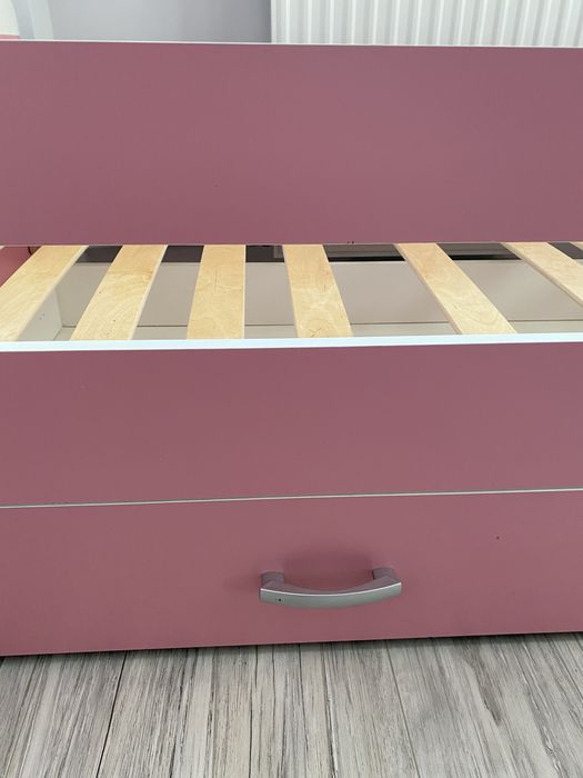 Łózko dziewczece dla dziewczynki z szuflada