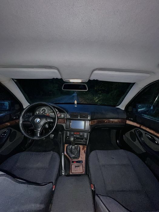 BMW E39 525tds MT