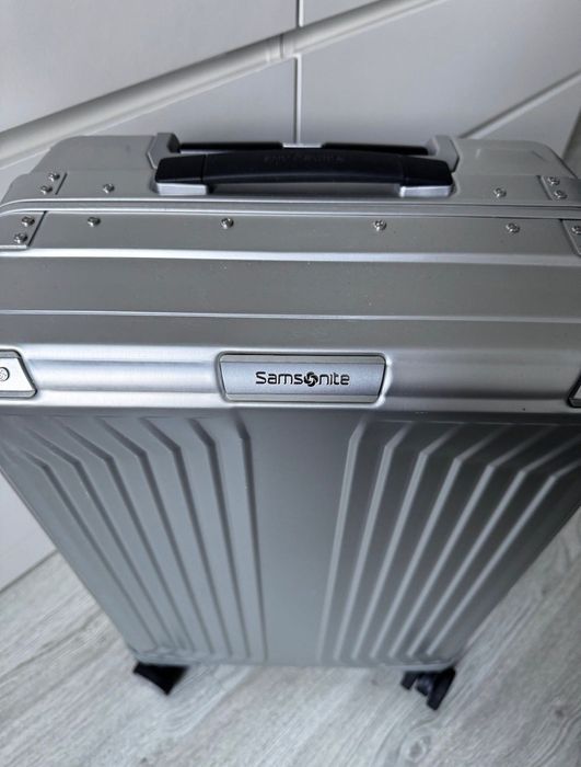 Mala Samsonite Lite-Box Alu Cabin 55cm (Alumínio)