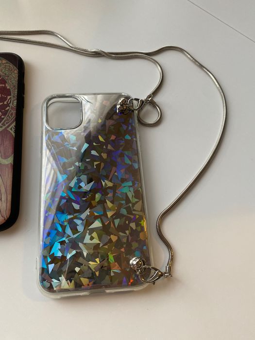 etui/pokrowiec/obudowa iPhone 11 Apple