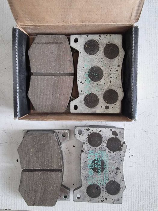 Тормозні колодки  на Москвич