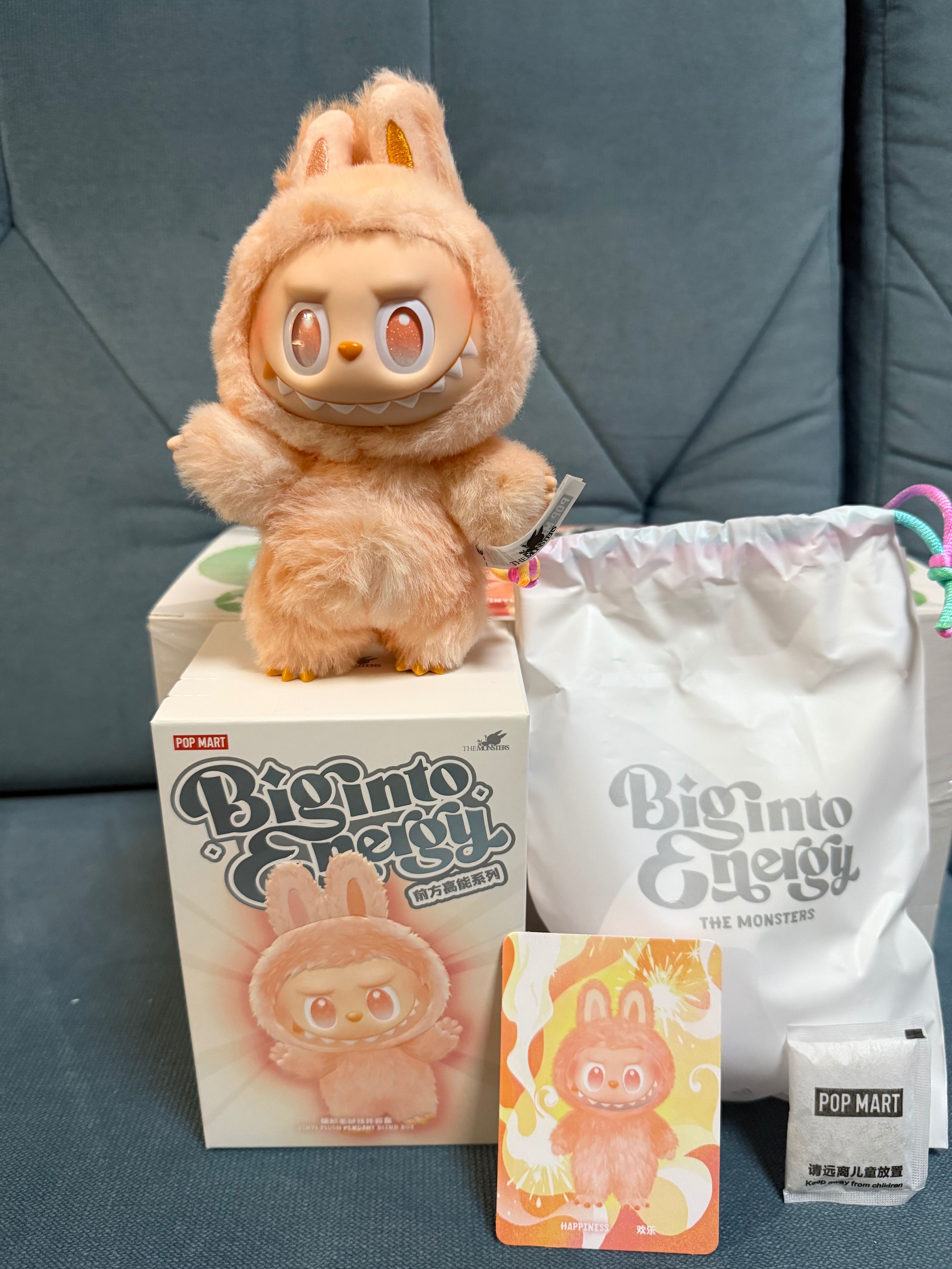 Pop Mart The Monsters Big into Energy Series, Happiness
