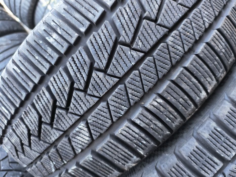 225/40R19 Continental 2025рік