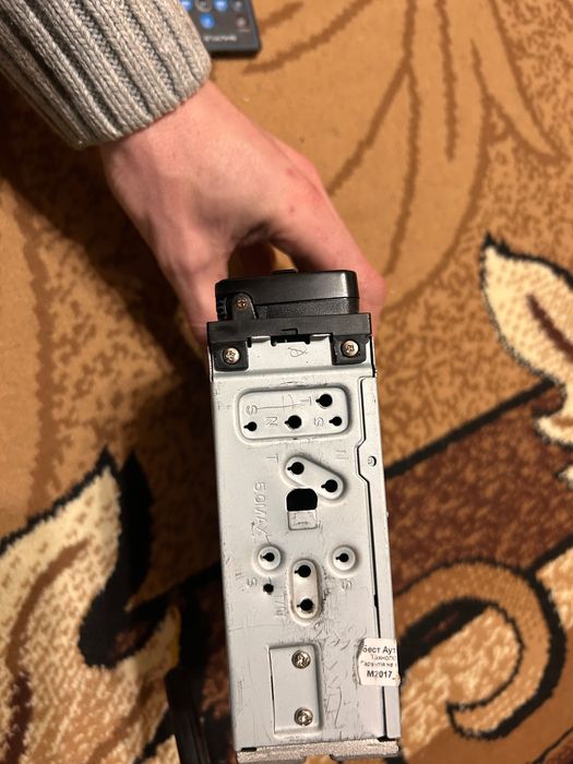 Продам магнітолу