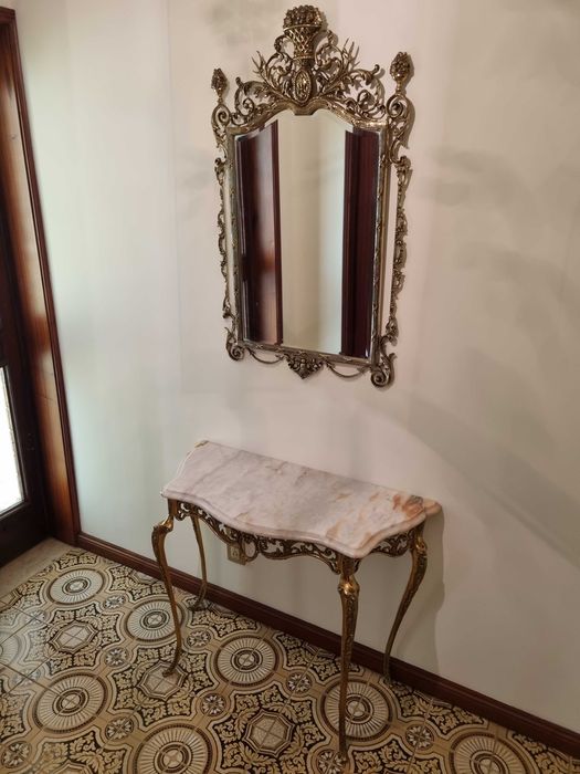 Conjunto mesa e espelho em mármore e bronze