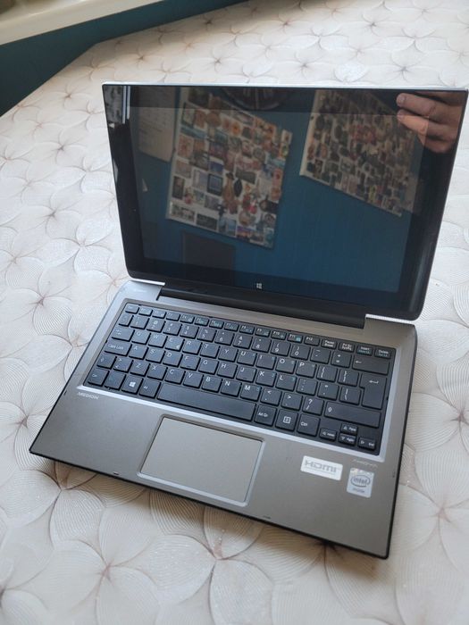 Laptop 2w1 / FullHd/4x2GHz/4GBRam/Ssd64Gb+Hdd320Gb/Win10/Dotyk