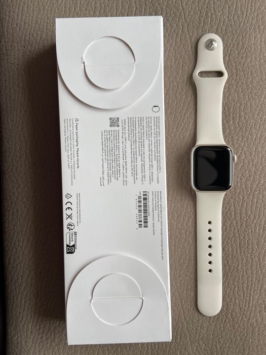 Apple Watch SE 3, 40mm Starlight como novo