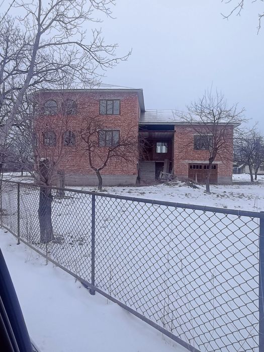 Приватний будинок в Карпатах. Івано-франківська обл. с. Кобаки