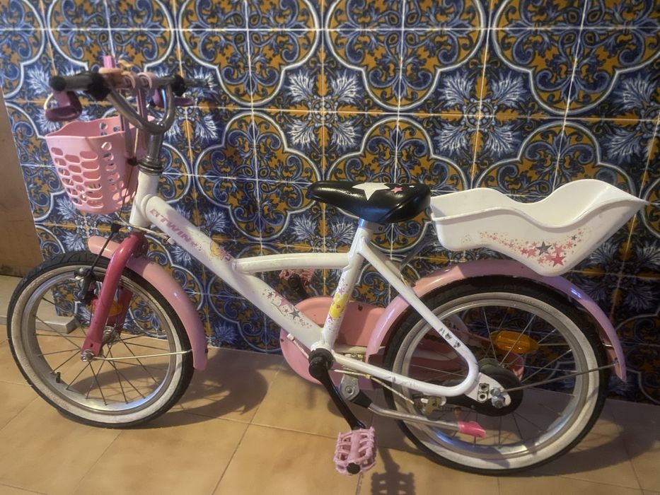 Bicicleta infantil menina
