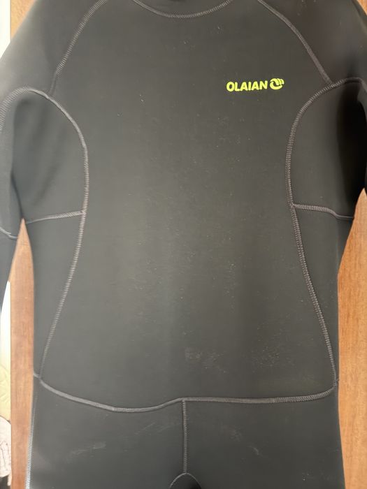 Fato  de surf novo