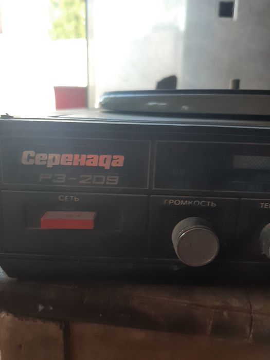 Радянські програвачи ретро