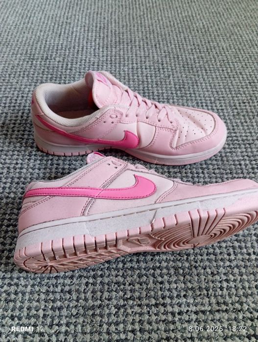 Buty damskie sportowe sneakersy Nike Dunk Low Triple Pink r. 41