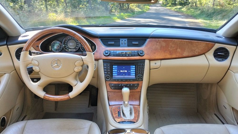 Mercedes-Benz CLS 500, 5.0 m113