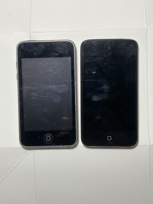iPod  touch 2  Apple.