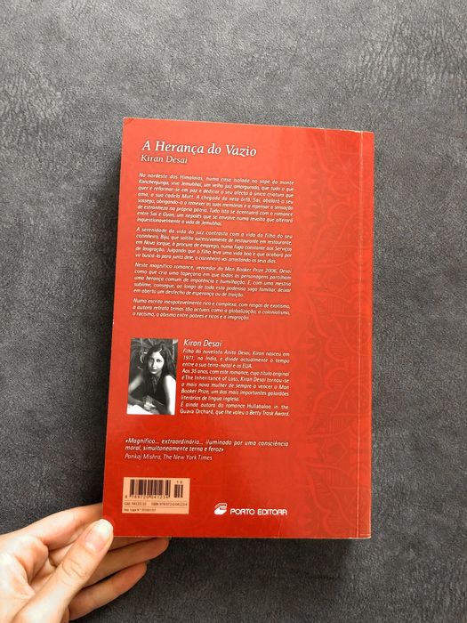Livro A Herança do Vazio de Kiran Desai