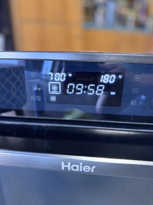 Piekarnik Kuchenka mikrofalowa HAIER HOR45C5FT 900W pojemność 44L