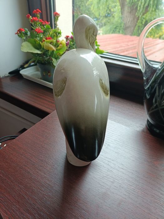Figurka czapla bocian Jihokera Bechyně lata 60. Brusel Czechy vintage
