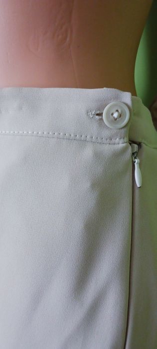 Kremowe dluga spódnica z klinami rozm.48