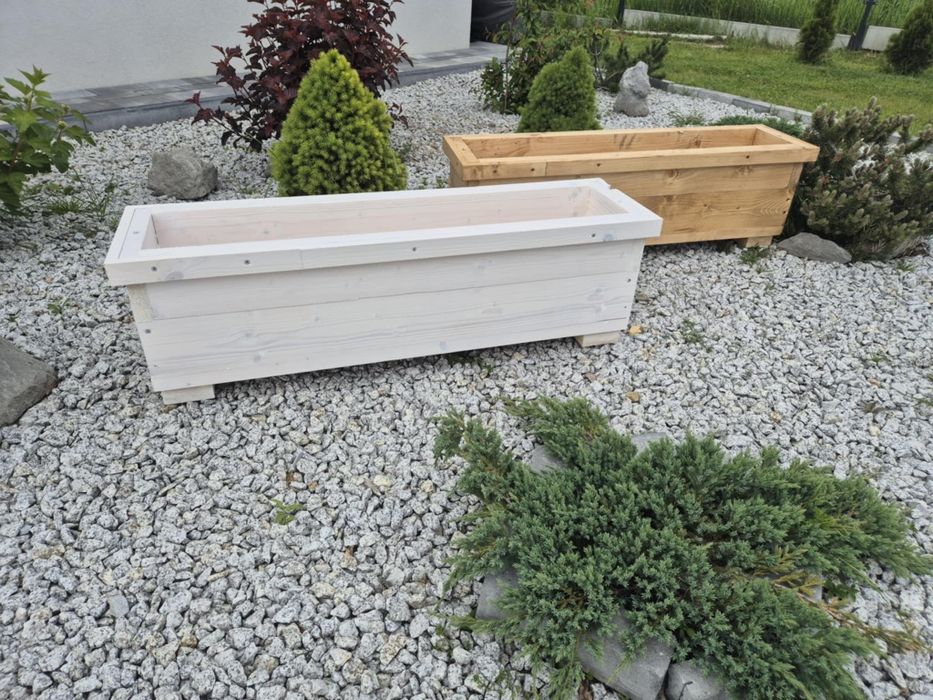 Donice drewniane na kwiaty