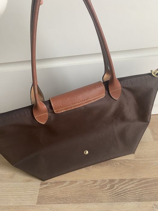 Longchamp cor chocolate tamanho M