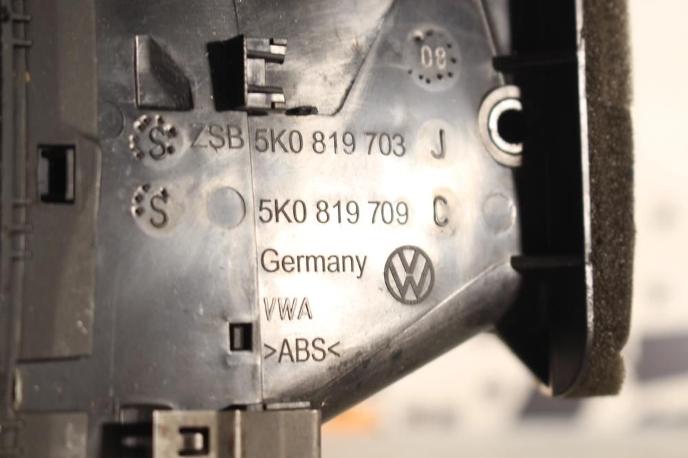 Difusor / saída de ar VOLKSWAGEN Golf VI (5K1)