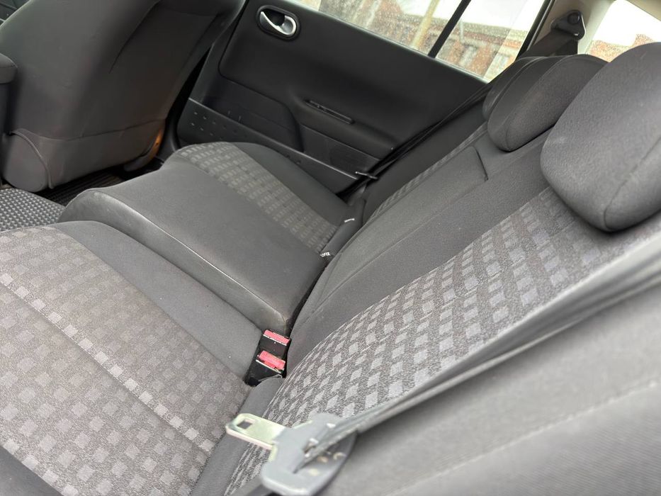 Продам Рено Меган на автомате