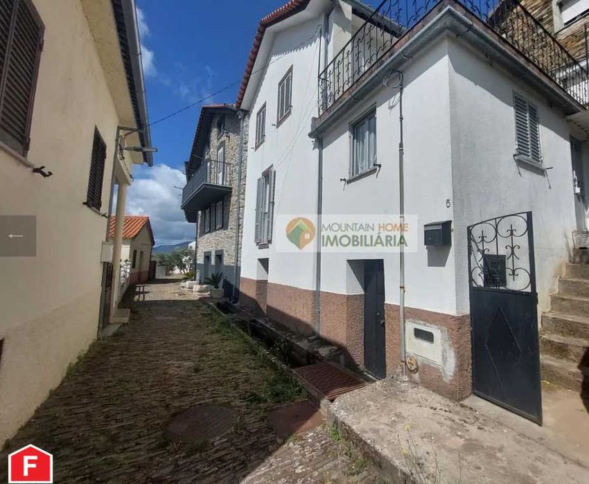 Moradia na Aldeia Cabeça, Seia
