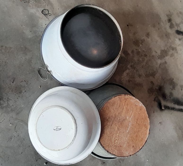 Bacias Alguidares e um cabaço