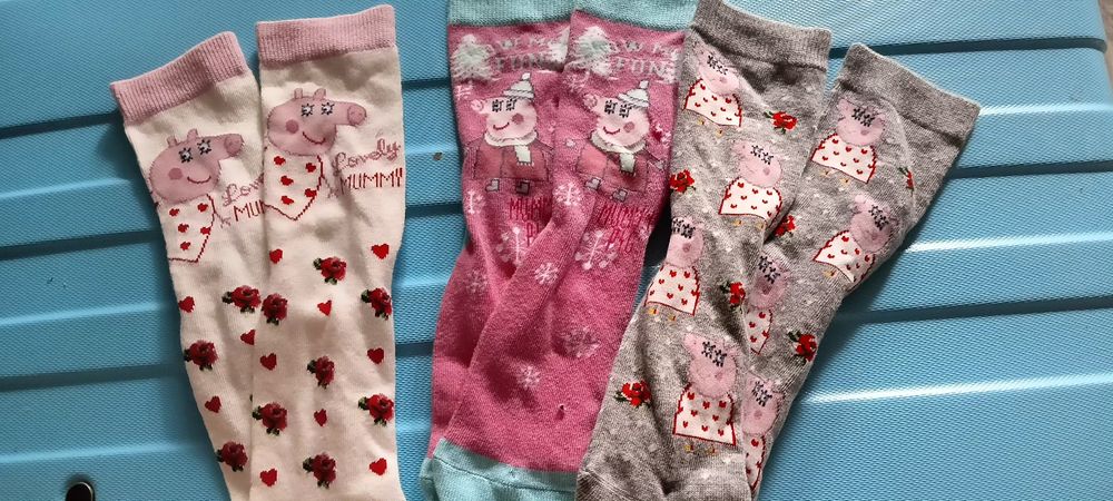 Trzy pary skarpetek nowych 31-35