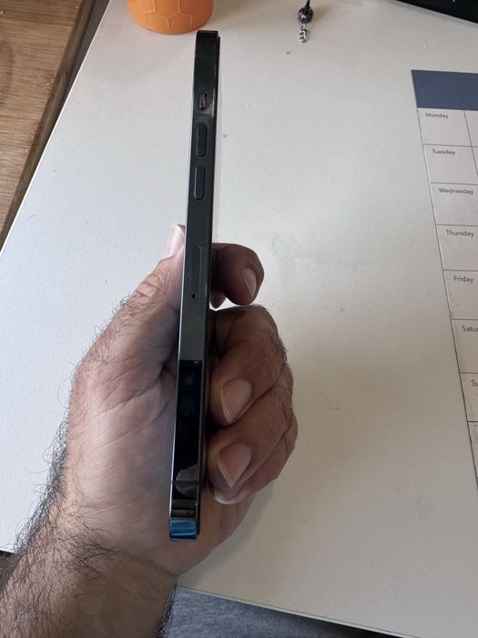 IPHONE 12 PRO MAX 256 GB em boas condicoes com tudo a funcionar