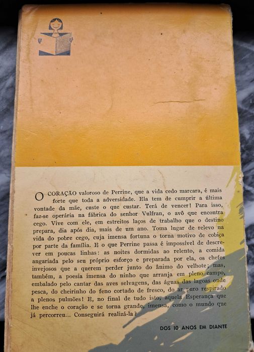 Livro da Antiga Coleção Biblioteca das Raparigas