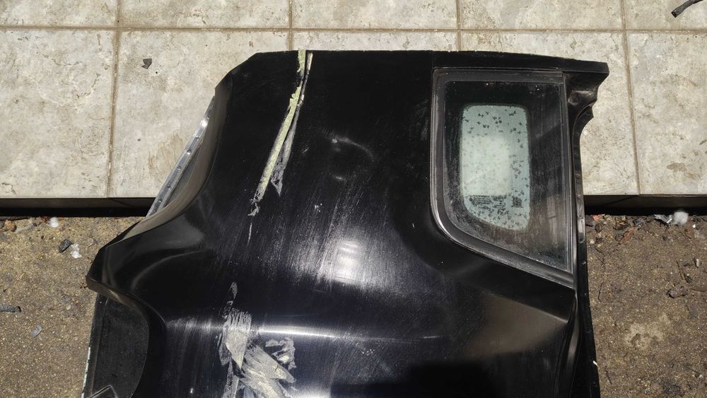 Błotnik ćwiartka prawy tył jeep renegade 601 czarny