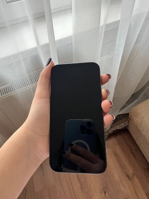 Продам айфон 13Pro