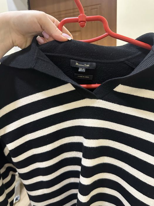 Світер від massimo