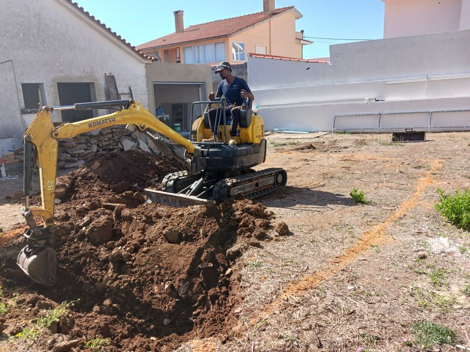 Serviços mini giratoria/bobcat