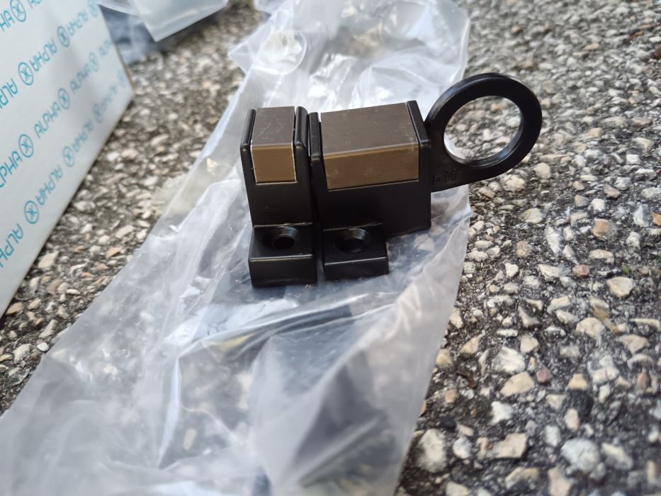 Fechos janelas PVC alumínio