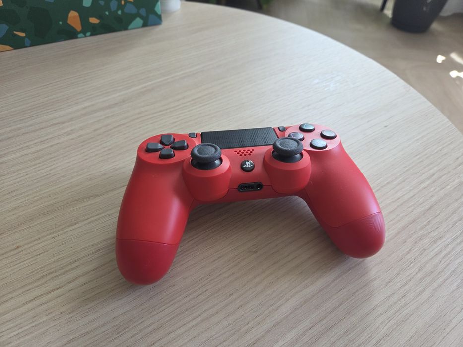 Dualshock 4 v2 Czerwony