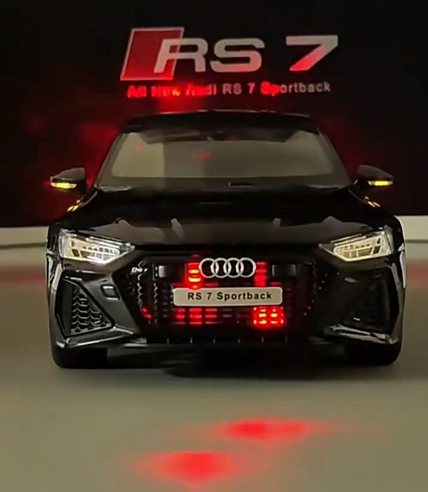 1:24 Сплав AUDI RS-7 нова в коробці