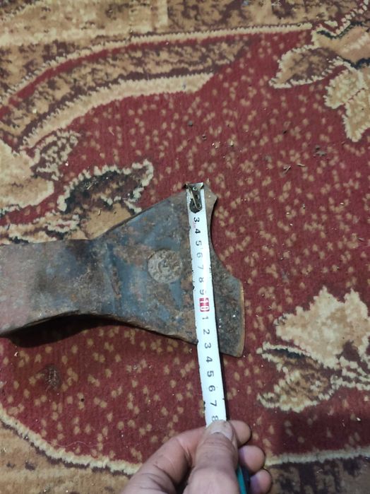 Сокира під відновлення