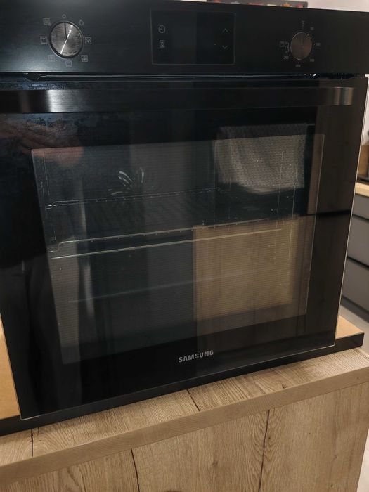 Używany piekarnik Samsung  NV75J3140BB/EO (czytaj opis)