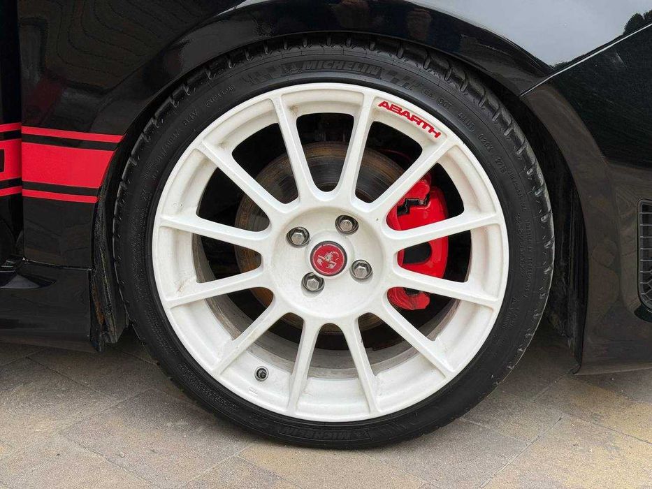 Abarth Fiat 500 2014