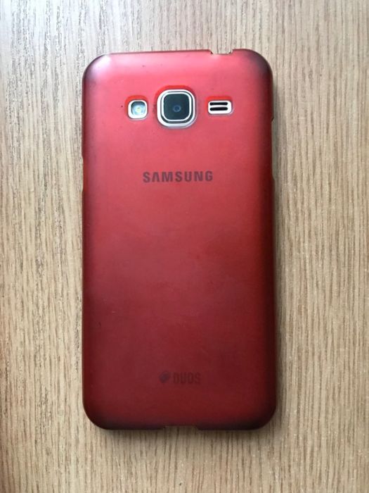 Продам  телефон.